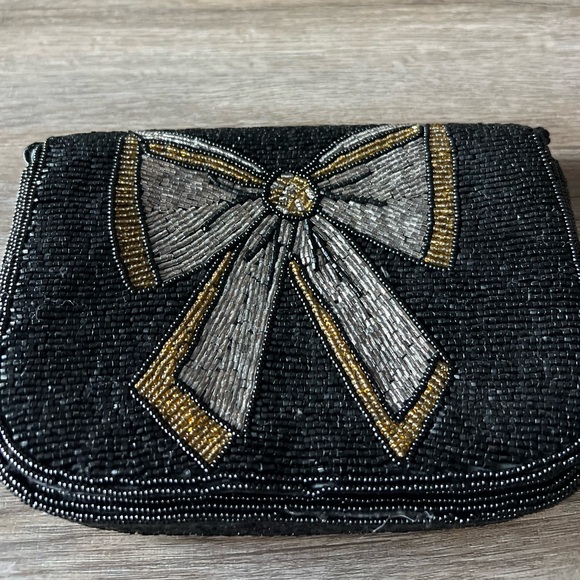 Vintage Black and Gold Bow Beaded Clutch Handbag - Picture 2 of 7
